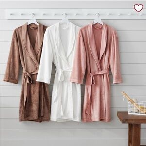 Pottery Barn Teen Girls Robe